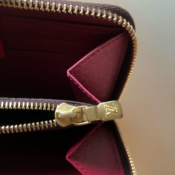 Louis Vuitton Clémence Wallet - Picture 5 of 8